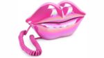 PARANORMALIDADES - IMAGEN - la llamada de la abuela - tienda - los mejores telefonos - teléfono de labios de moda - 08