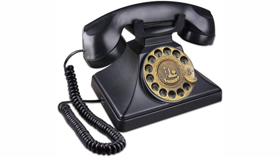 PARANORMALIDADES - IMAGEN - la llamada de la abuela - tienda - los tres mejores telefonos - EC Vision - Teléfonos giratorios - 08